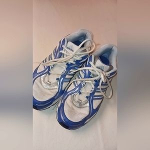 Adidas women's adiPRENE sneakers